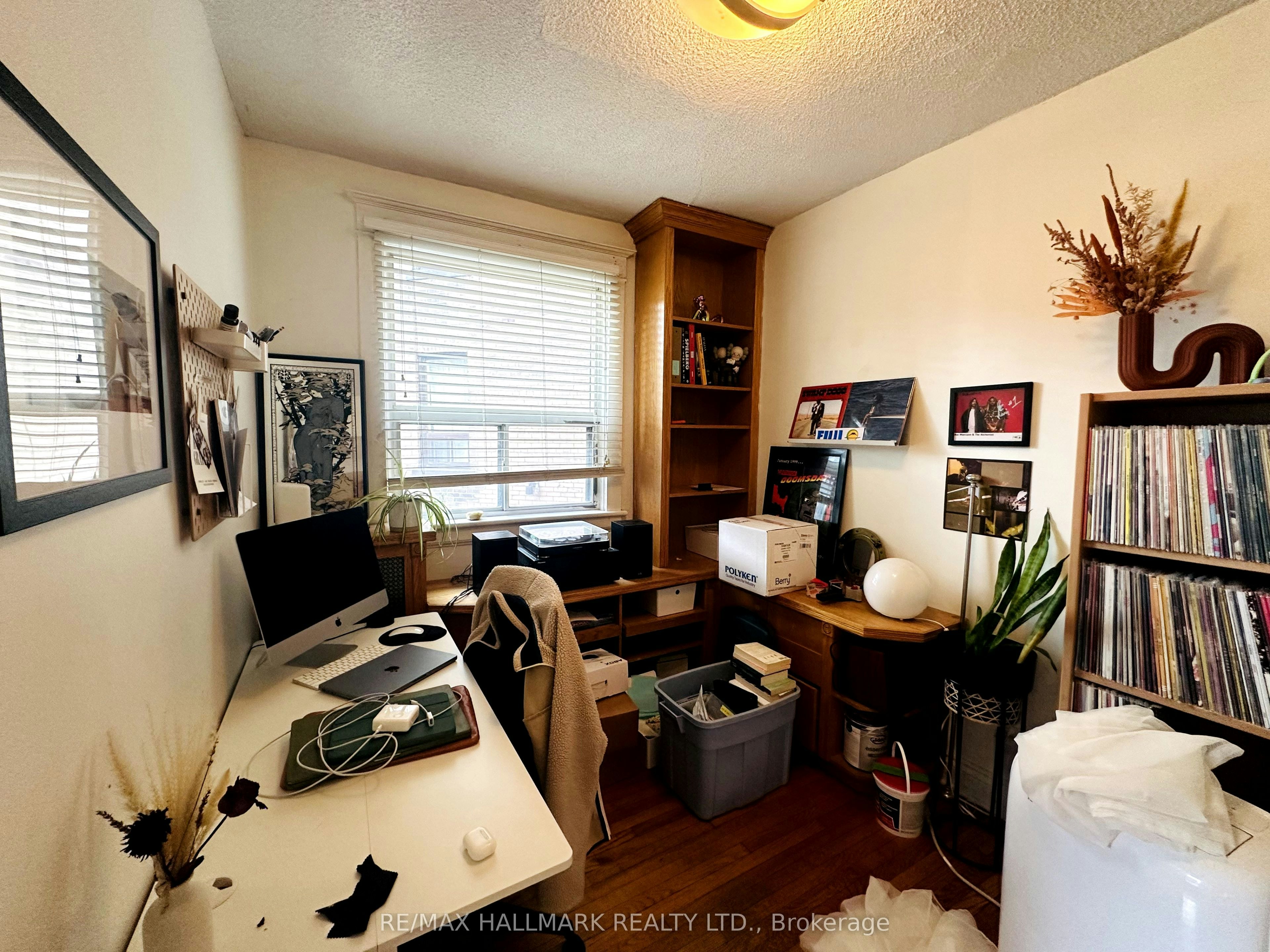2-20 Triller Avenue, Toronto, ON, M6K 3B8 - 10