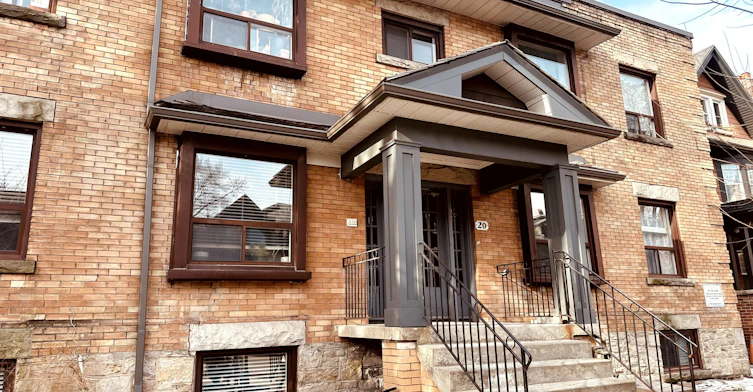 2-20 Triller Avenue, Toronto, ON, M6K 3B8 - 3