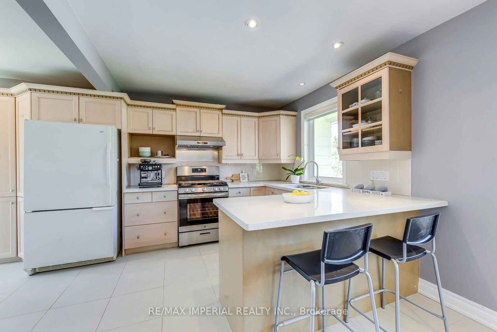2048 Devon Road, Oakville, ON, L6J 2N2 - 10