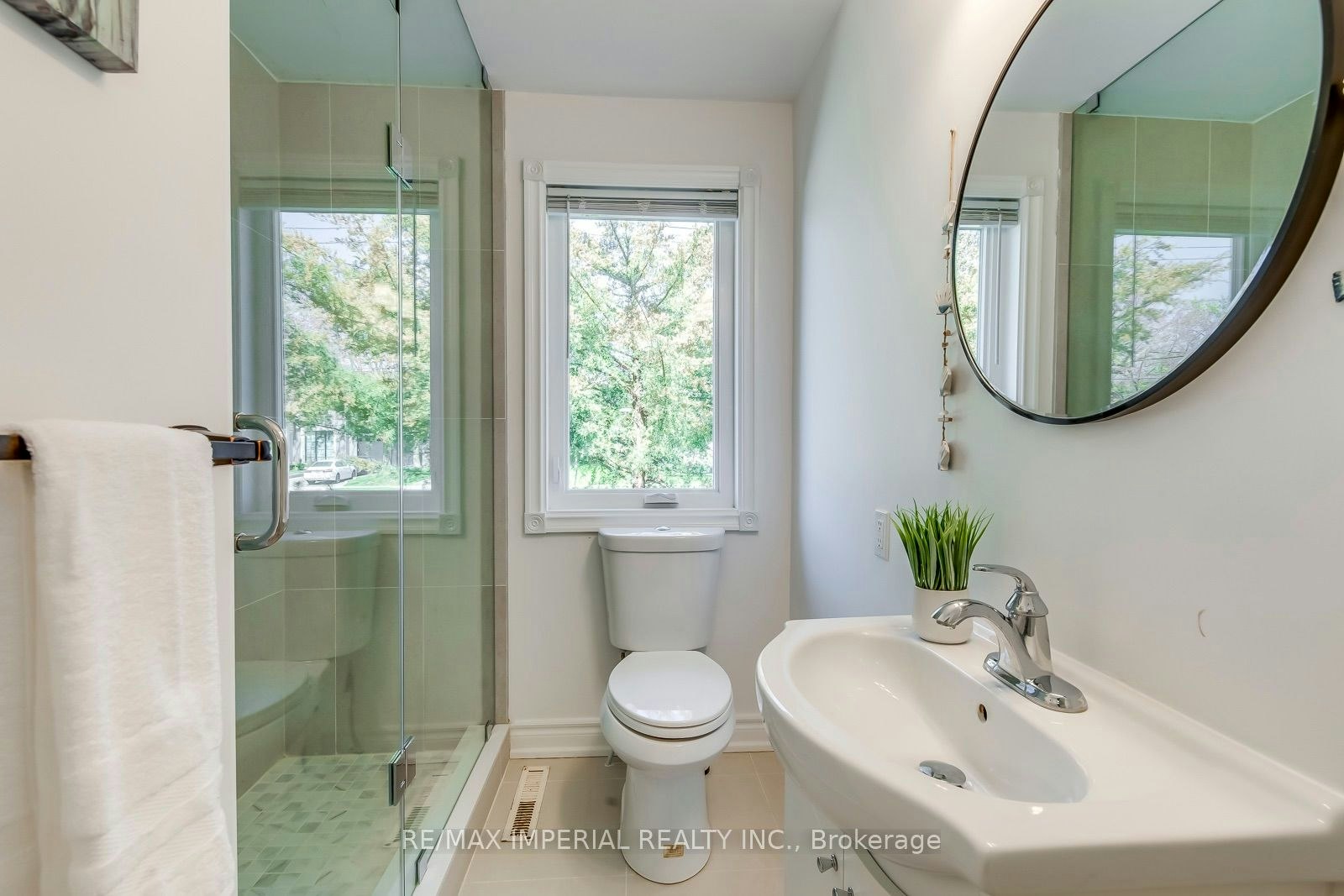 2048 Devon Road, Oakville, ON, L6J 2N2 - 24