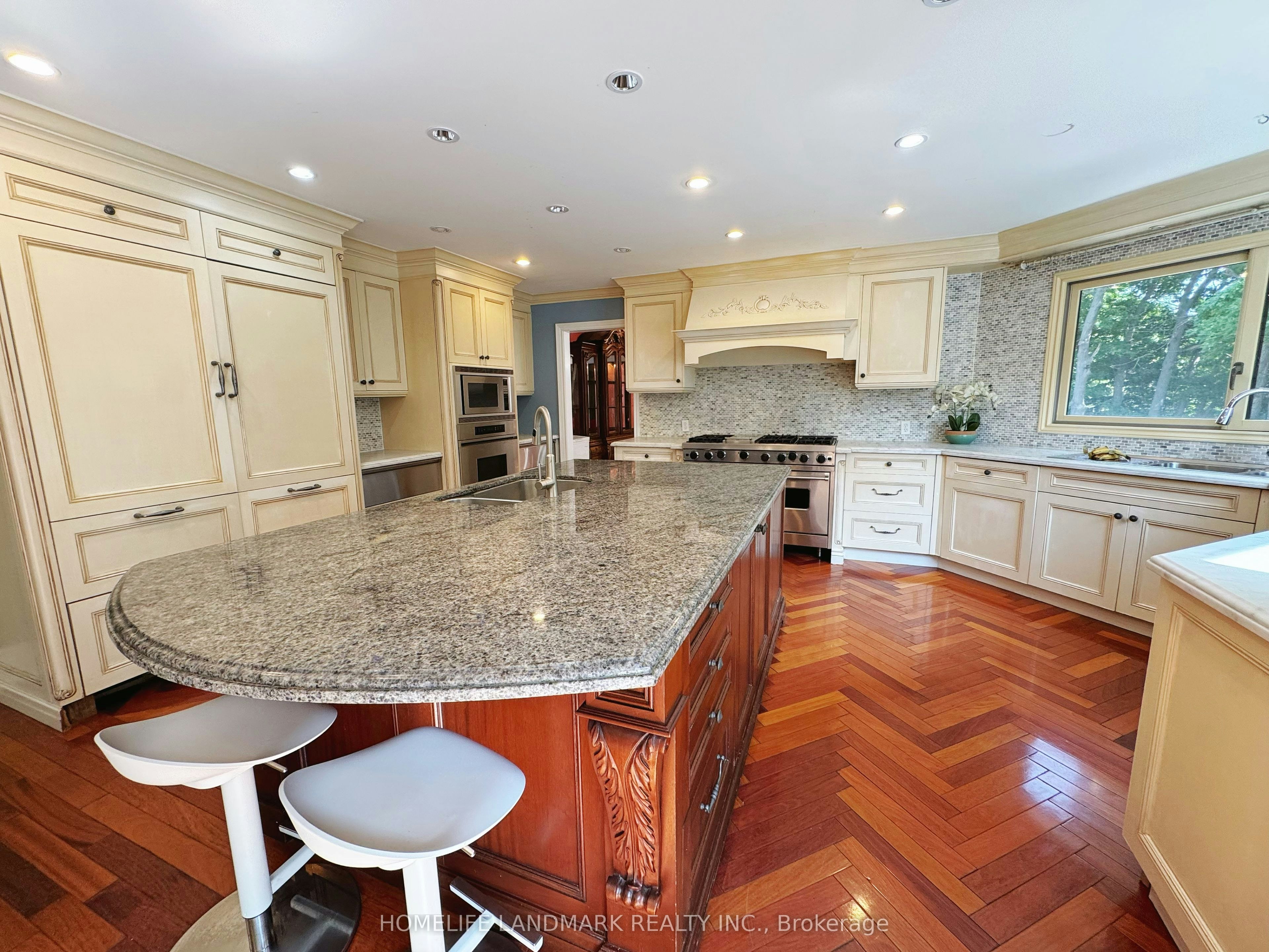 B4-2415 Jarvis Street, Mississauga, ON, L5C 2P7 - 8