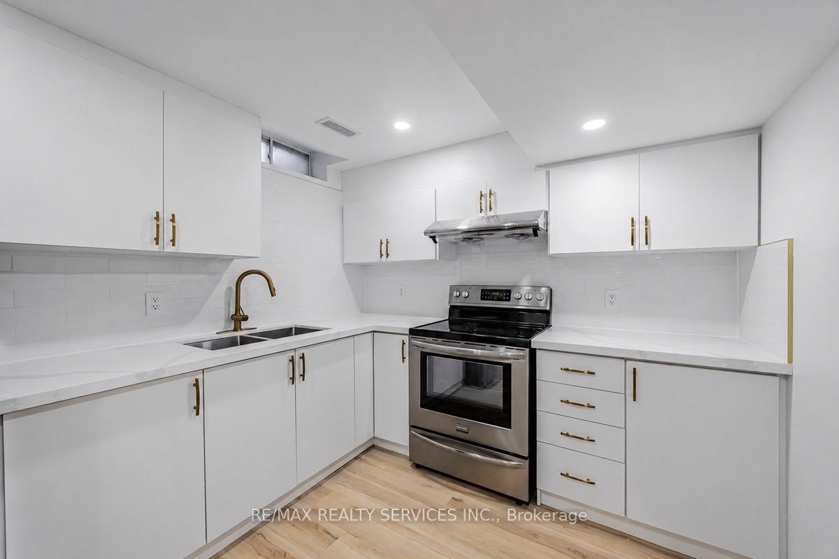 Bsmt-42 Northampton Street, Brampton, ON, L6S 3Y7 - 14