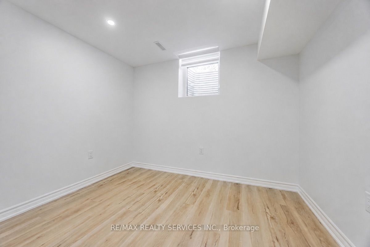 Bsmt-42 Northampton Street, Brampton, ON, L6S 3Y7 - 11