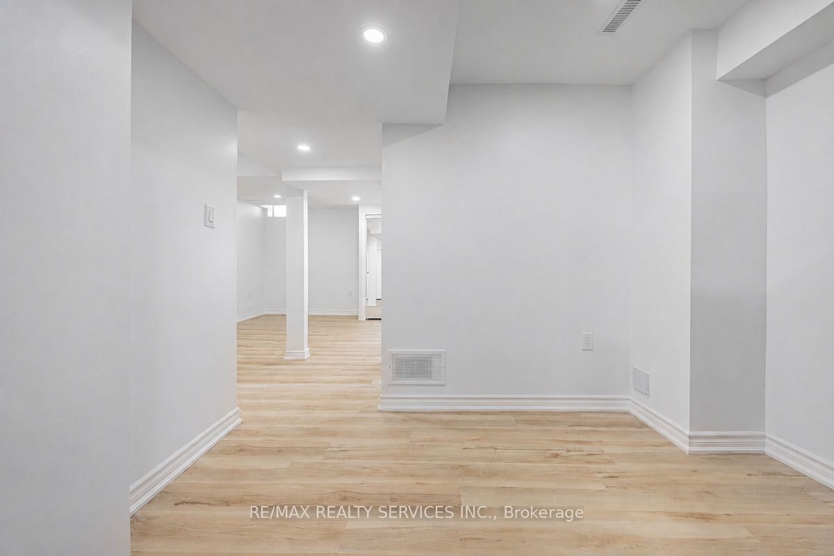 Bsmt-42 Northampton Street, Brampton, ON, L6S 3Y7 - 10