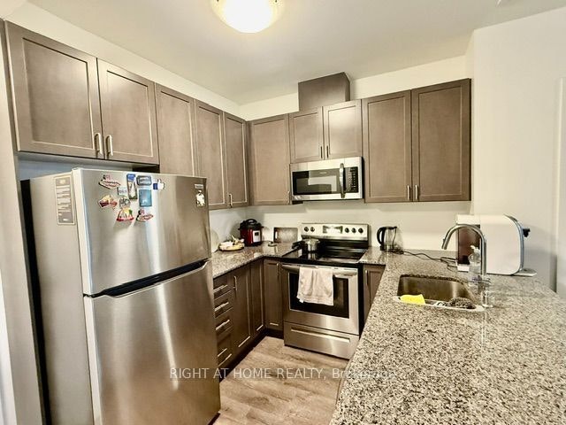29-95 Dundas Street W, Oakville, ON, L6M 5N4 - 5