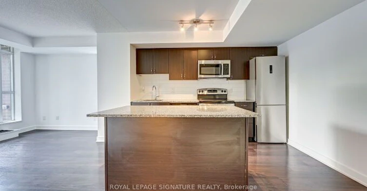 201-11 Superior Avenue, Toronto, ON, M8V 0A7 - 20