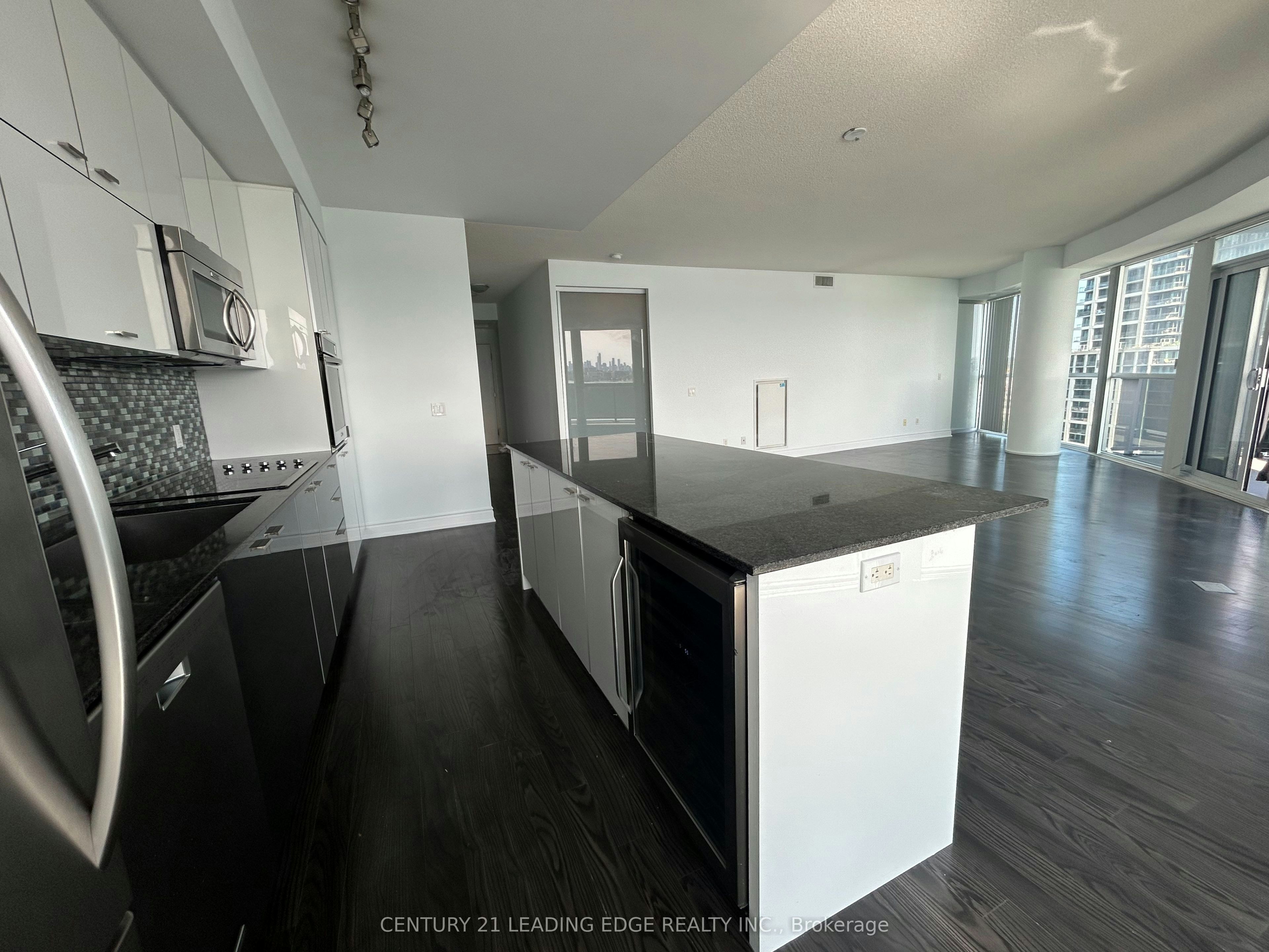 1102-80 Marine Parade Drive, Toronto, ON, M8V 4G1 - 4