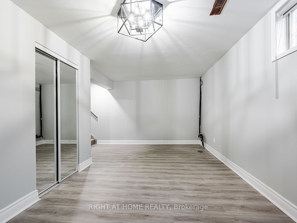 Bsmt-188 Mavety Street, Toronto, ON, M6P 2M2 - 3
