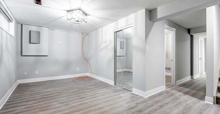 Bsmt-188 Mavety Street, Toronto, ON, M6P 2M2 - 2