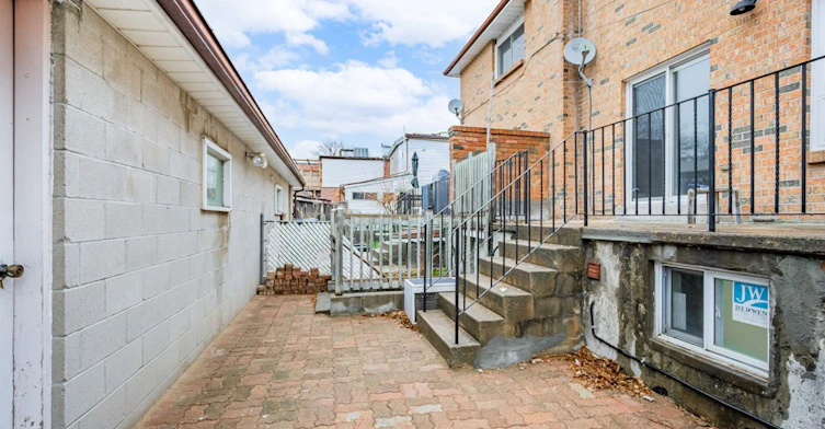 Bsmt-188 Mavety Street, Toronto, ON, M6P 2M2 - 9