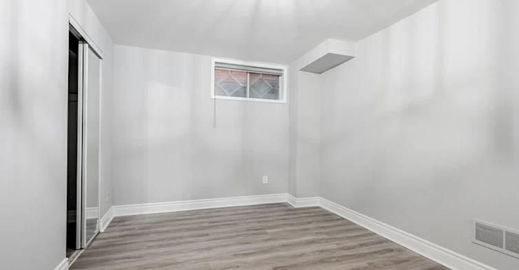 Bsmt-188 Mavety Street, Toronto, ON, M6P 2M2 - 4