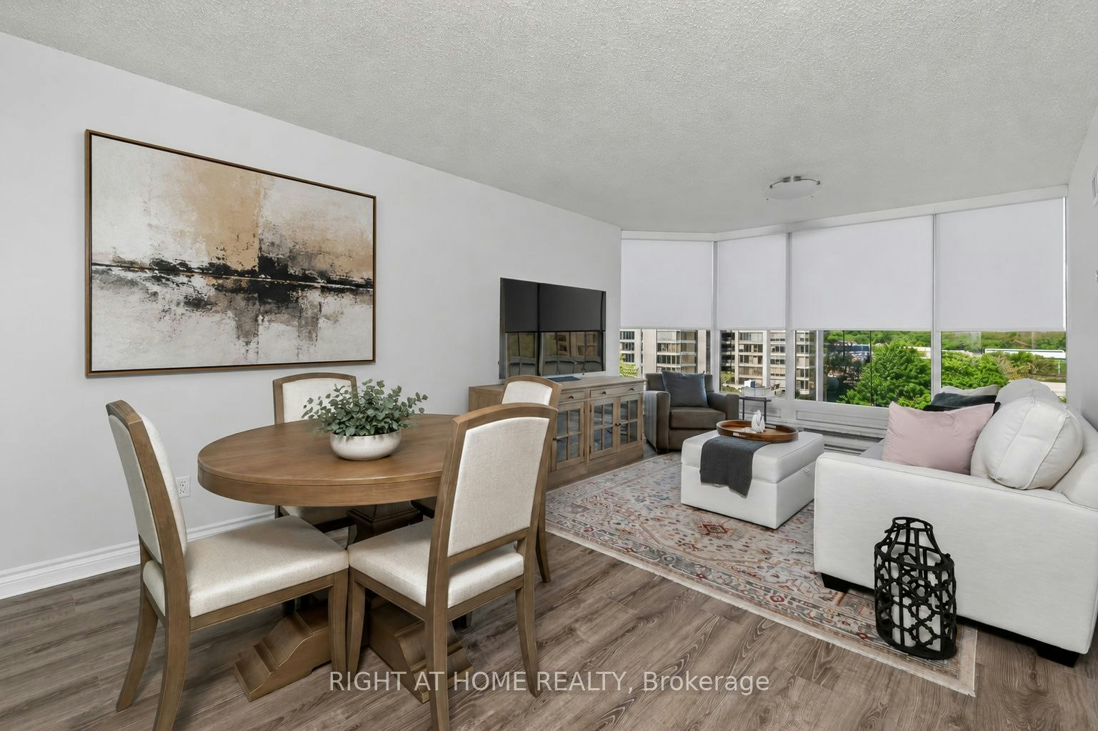 607-1 Palace Pier Court, Toronto, ON, M8V 3W9