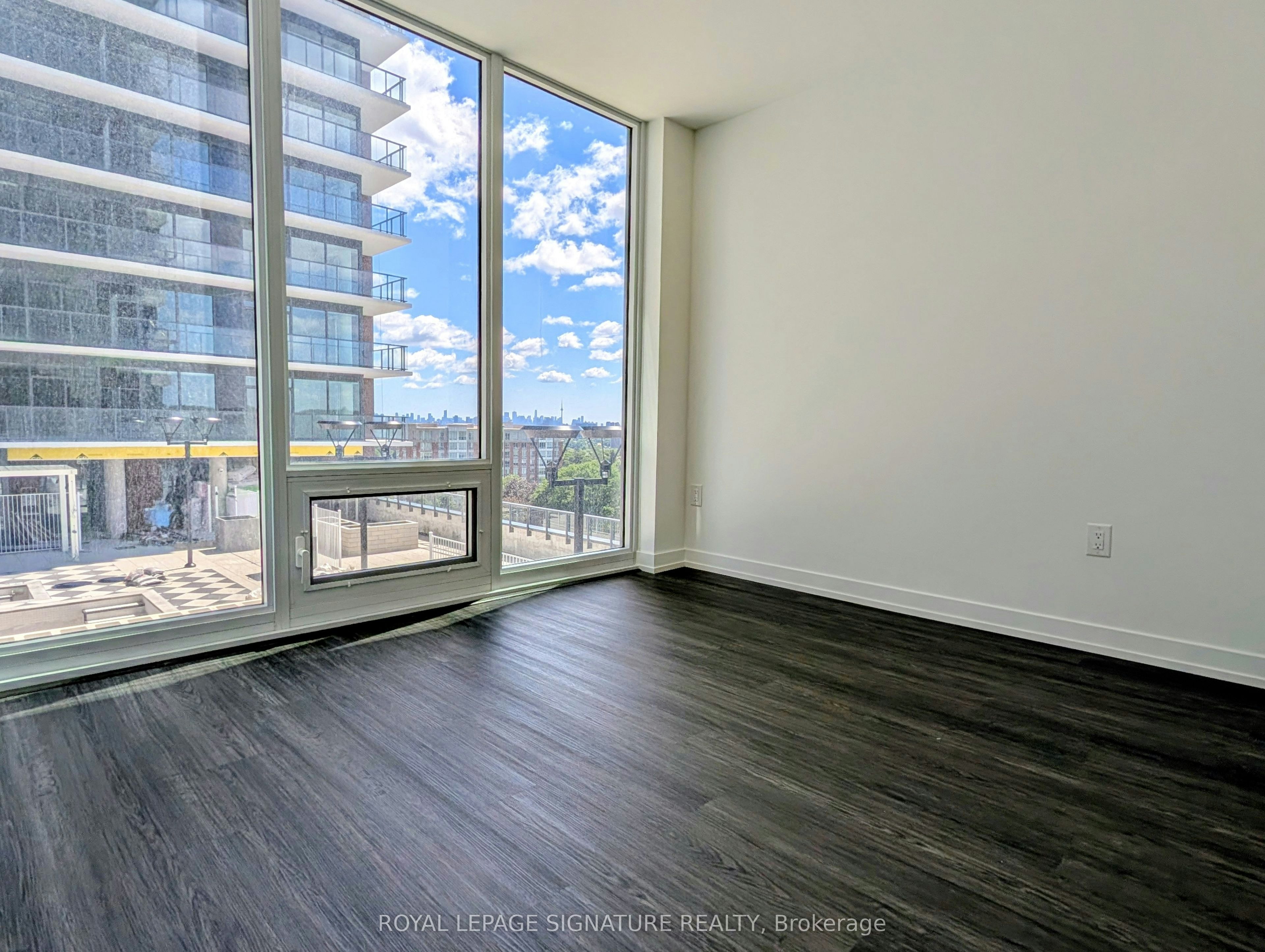 807-4010 Eglinton Avenue W, Toronto, ON, M9A 4M2 - 5