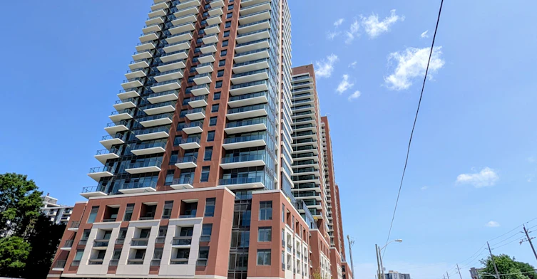 807-4010 Eglinton Avenue W, Toronto, ON, M9A 4M2