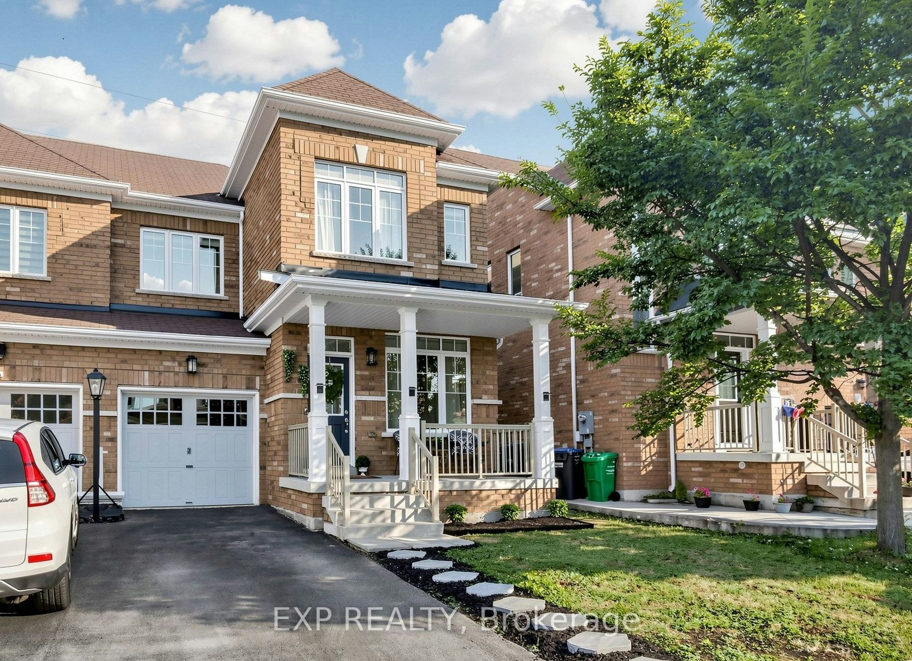 10 Borrelli Drive, Brampton, ON, L6Y 0B7
