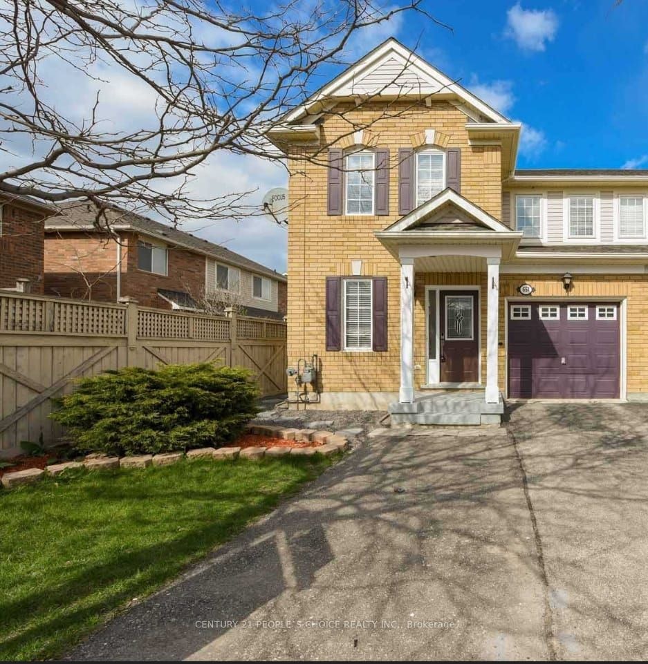 BSMT-657 Thompson Road S, Milton, ON, L9T 5W8