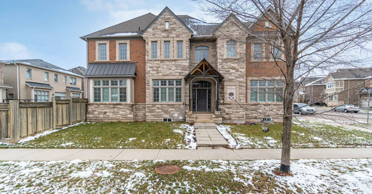 177 North Park Boulevard N, Oakville, ON, L6M 0X3 - 3