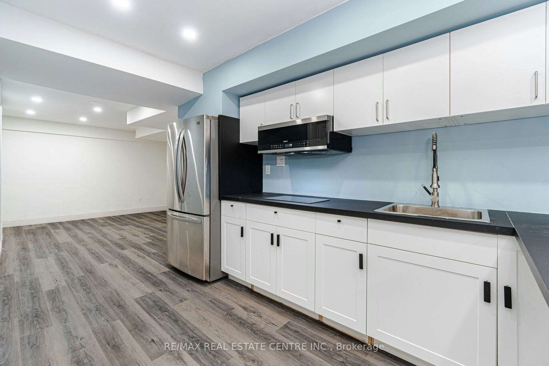 177 North Park Boulevard N, Oakville, ON, L6M 0X3 - 14