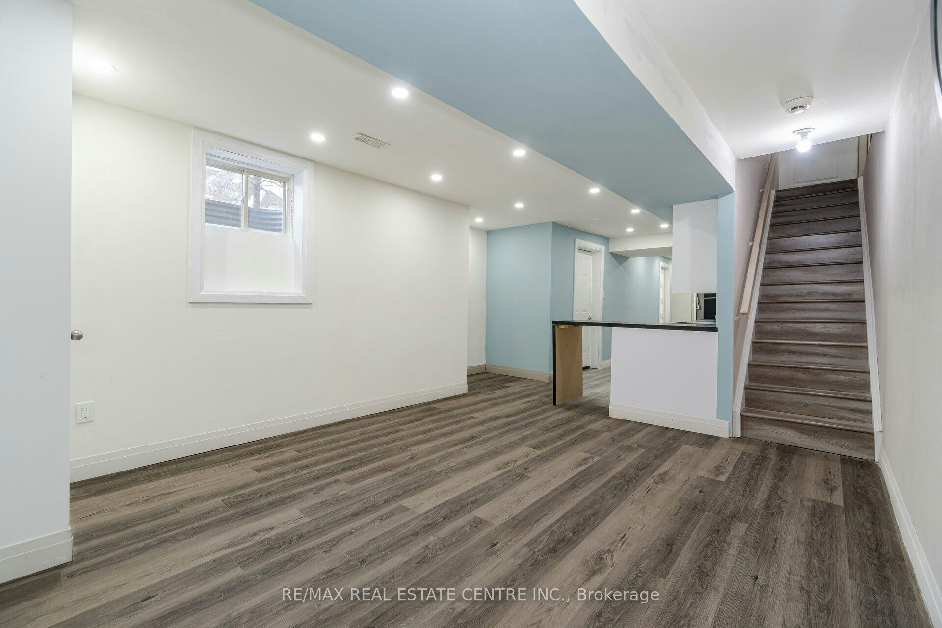 177 North Park Boulevard N, Oakville, ON, L6M 0X3 - 7