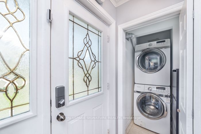 Main Floor Apartment-438 Third Line, Oakville, ON, L6L 4A5 - 11