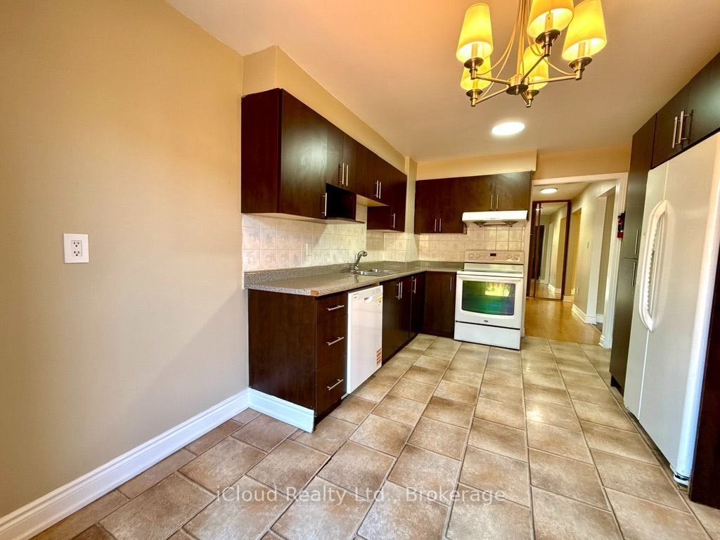 3 Dorking Drive, Brampton, ON, L6Z 3R2 - 6