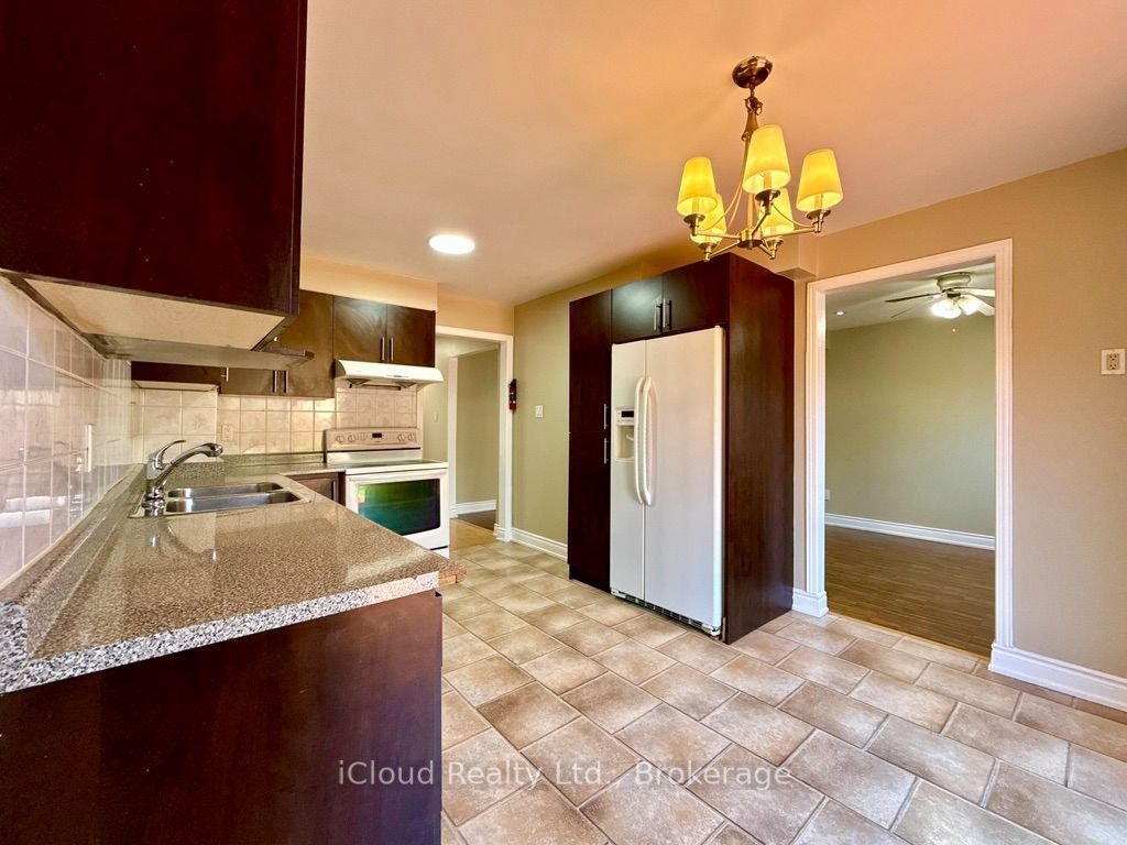 3 Dorking Drive, Brampton, ON, L6Z 3R2 - 7
