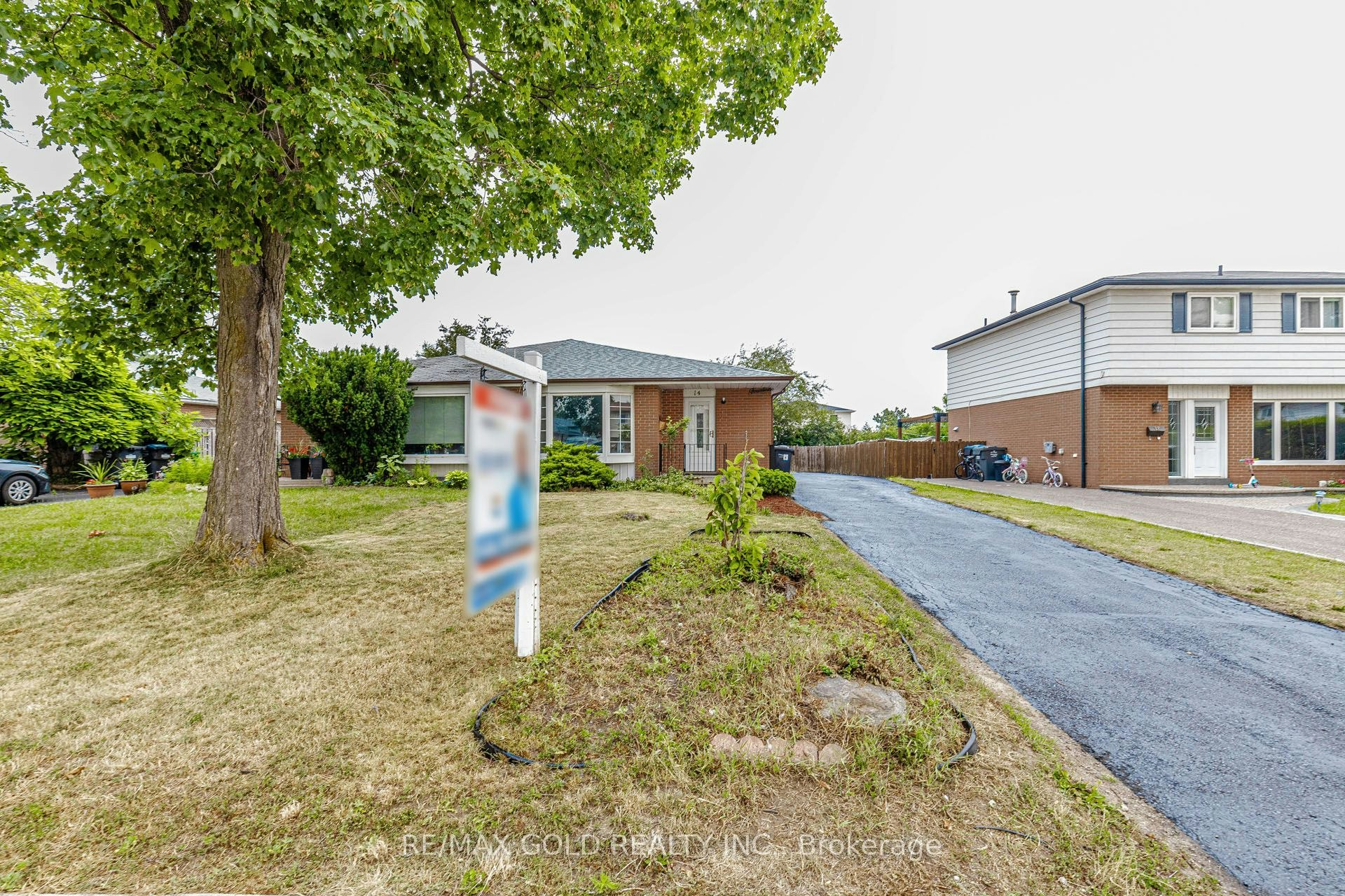 14 Flamingo Crescent, Brampton, ON, L6T 2G5