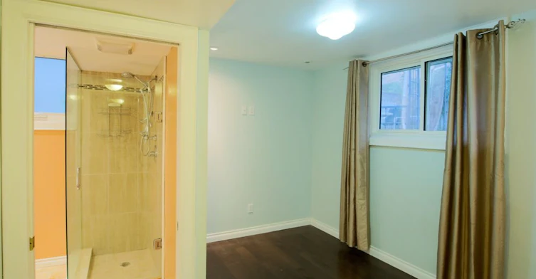 2255 Urwin Crescent, Oakville, ON, L6L 2T3 - 11