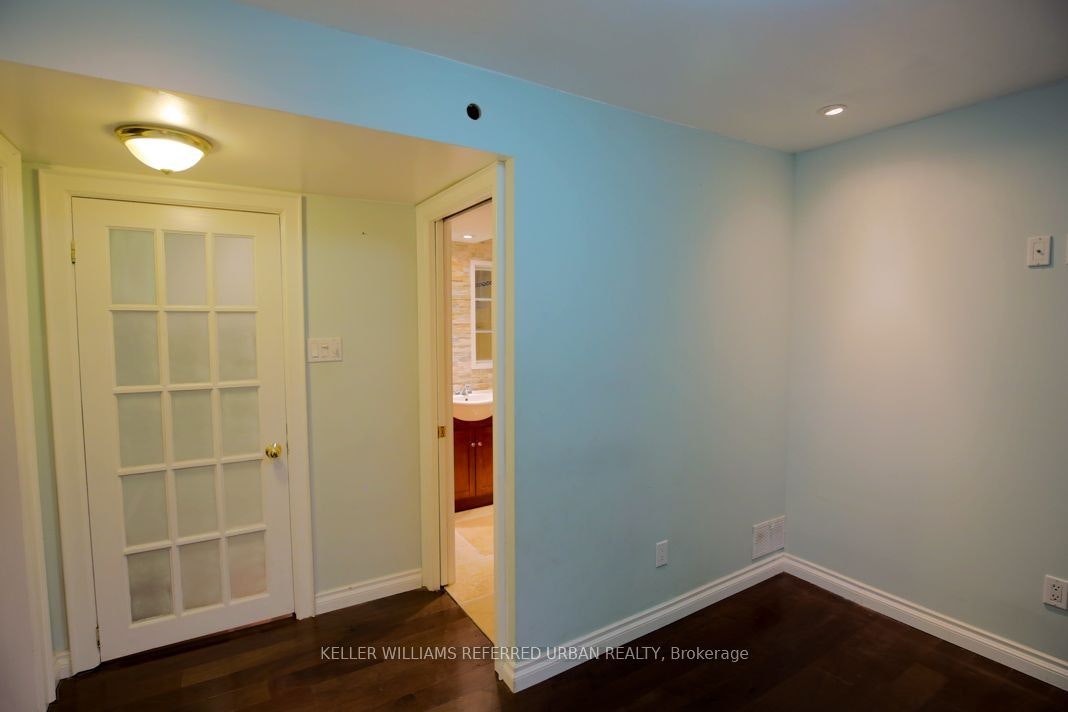 2255 Urwin Crescent, Oakville, ON, L6L 2T3 - 12