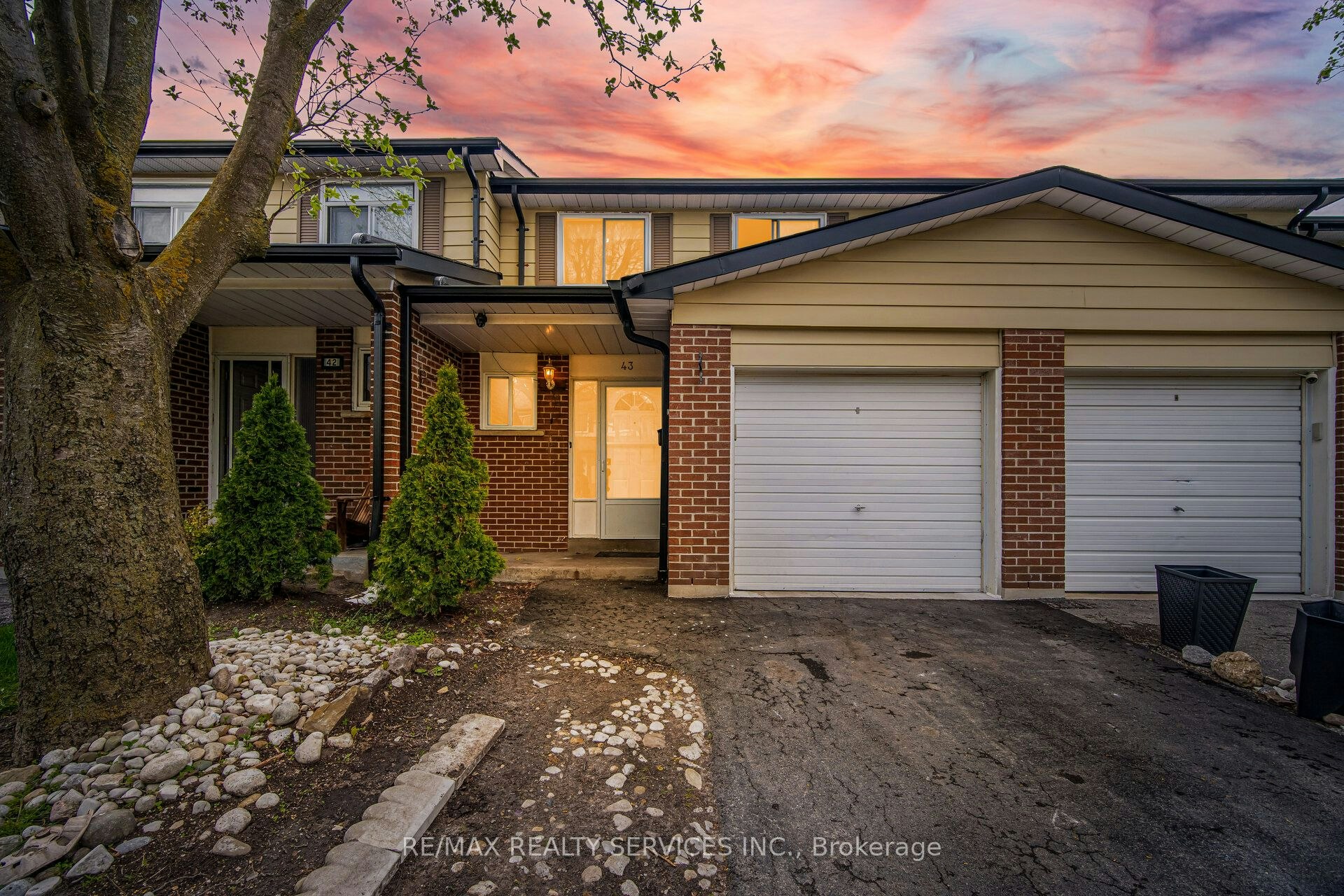 47-43 Vodden Court, Brampton, ON, L6V 2V7