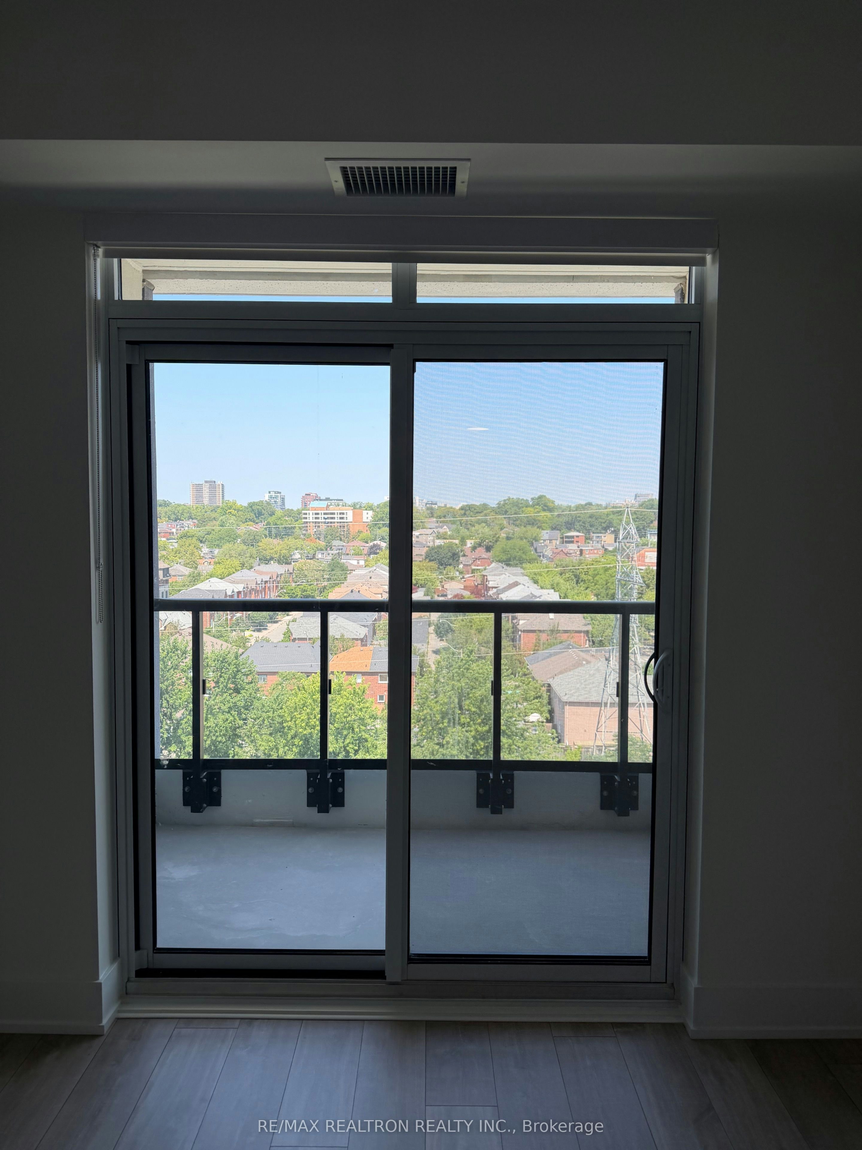 822-858 Dupont Street, Toronto, ON, M6G 0C1 - 9