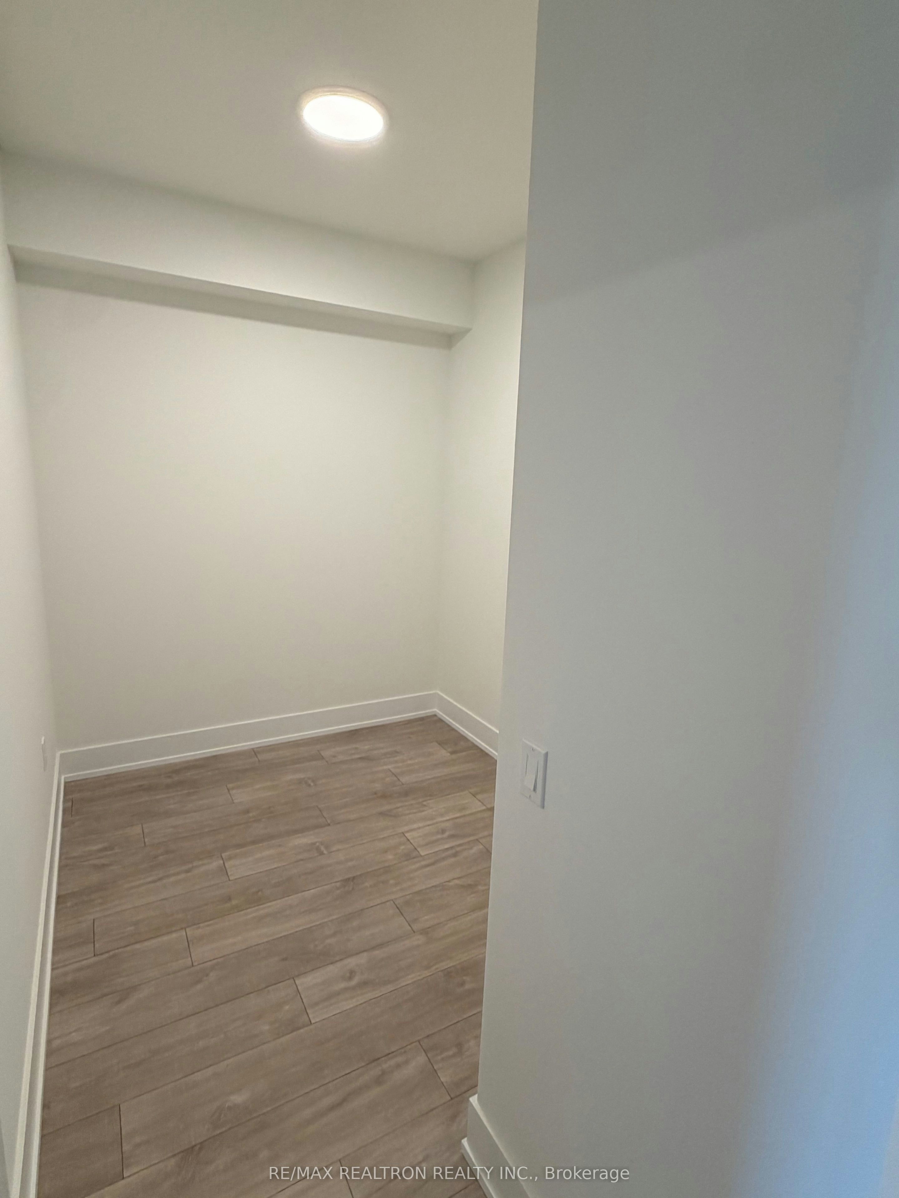 822-858 Dupont Street, Toronto, ON, M6G 0C1 - 3