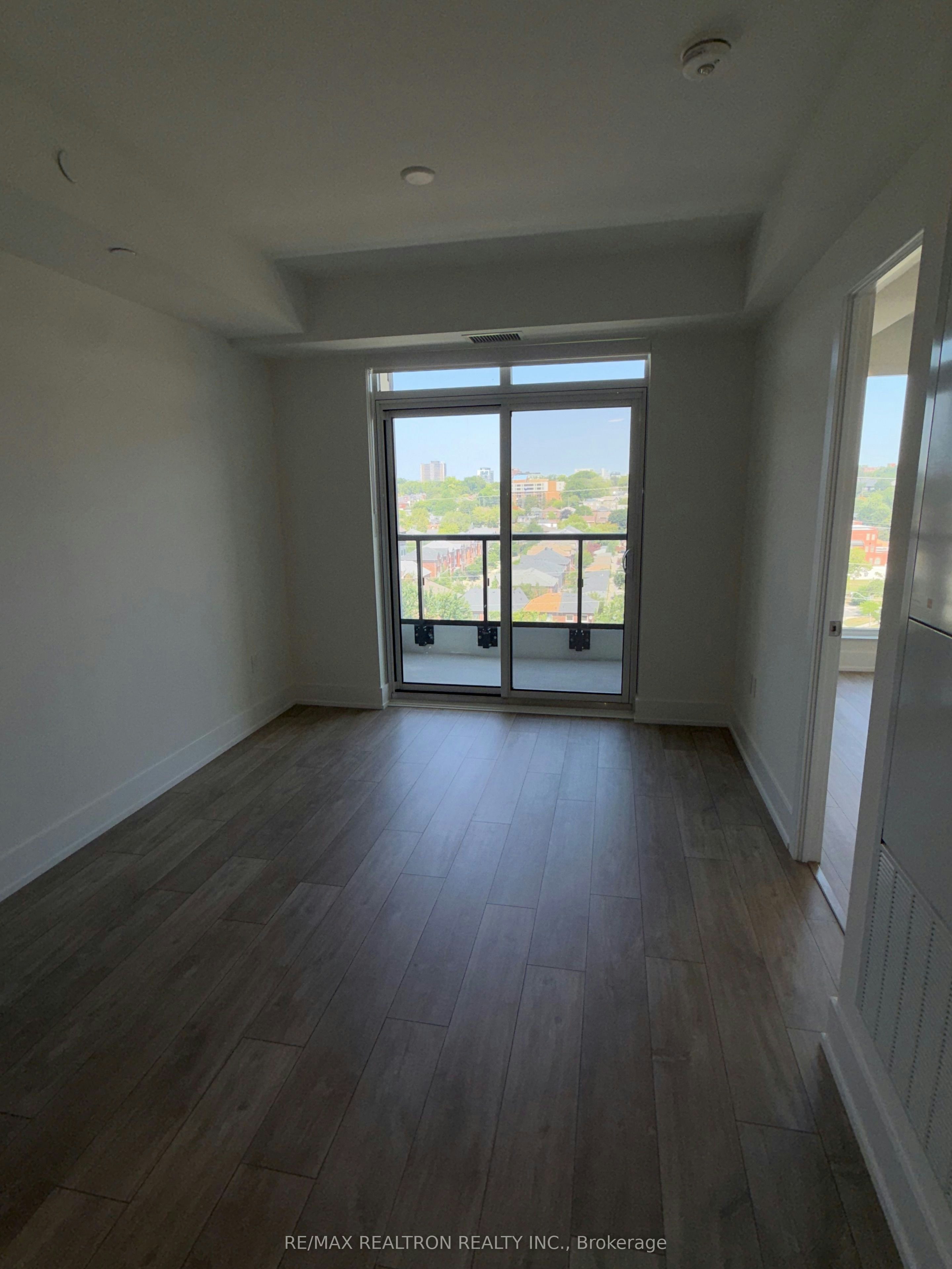 822-858 Dupont Street, Toronto, ON, M6G 0C1 - 8