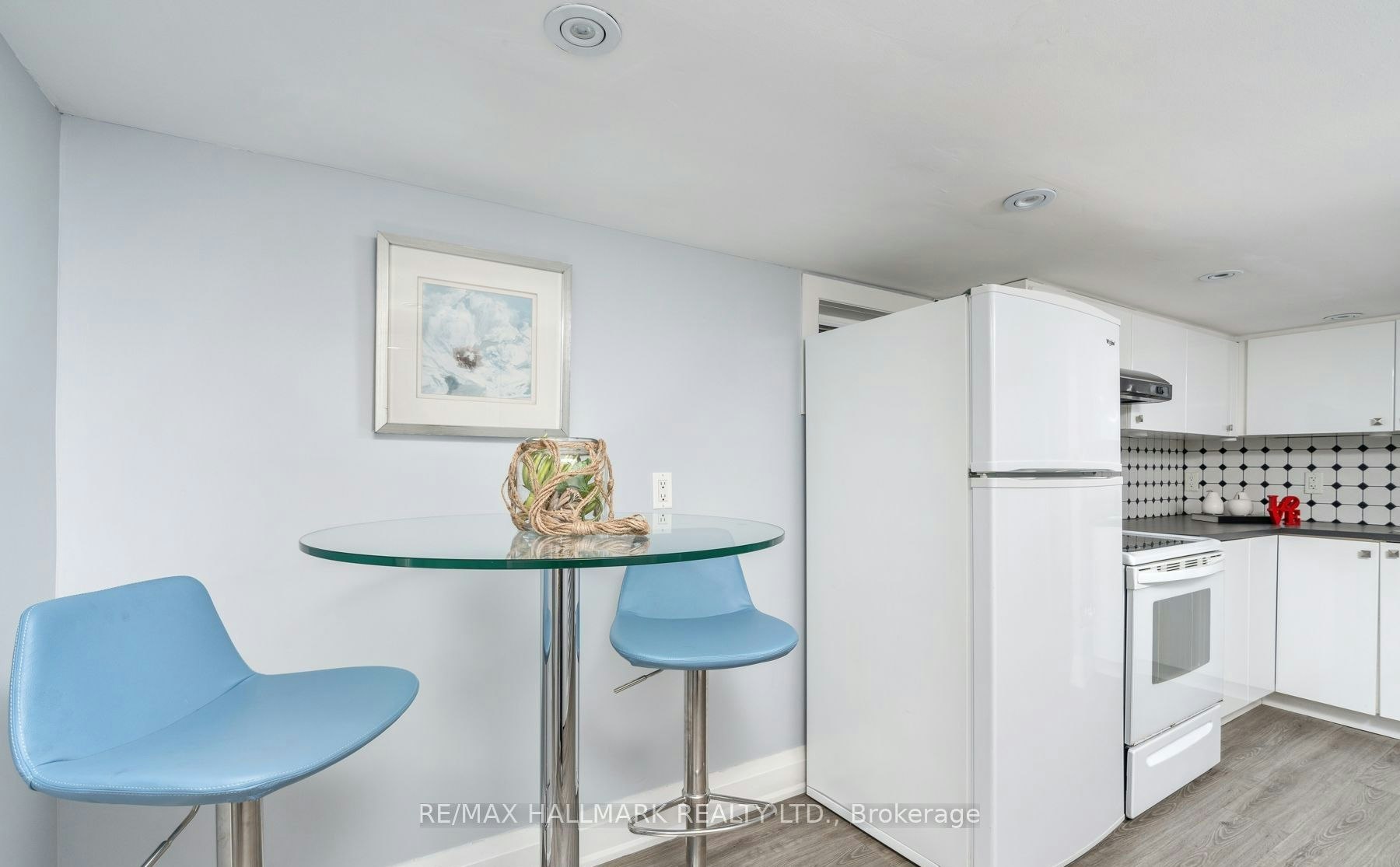 Bsmt-46 Miranda Avenue, Toronto, ON, M6E 4G4 - 7