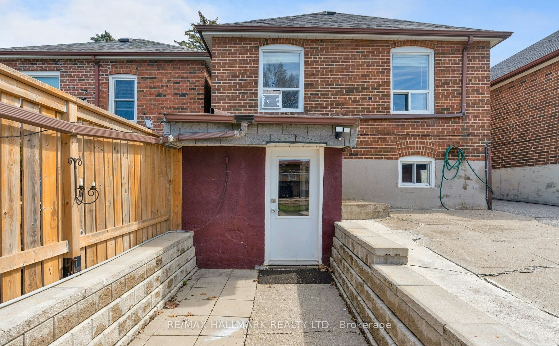 Bsmt-46 Miranda Avenue, Toronto, ON, M6E 4G4 - 12