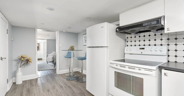 Bsmt-46 Miranda Avenue, Toronto, ON, M6E 4G4 - 3