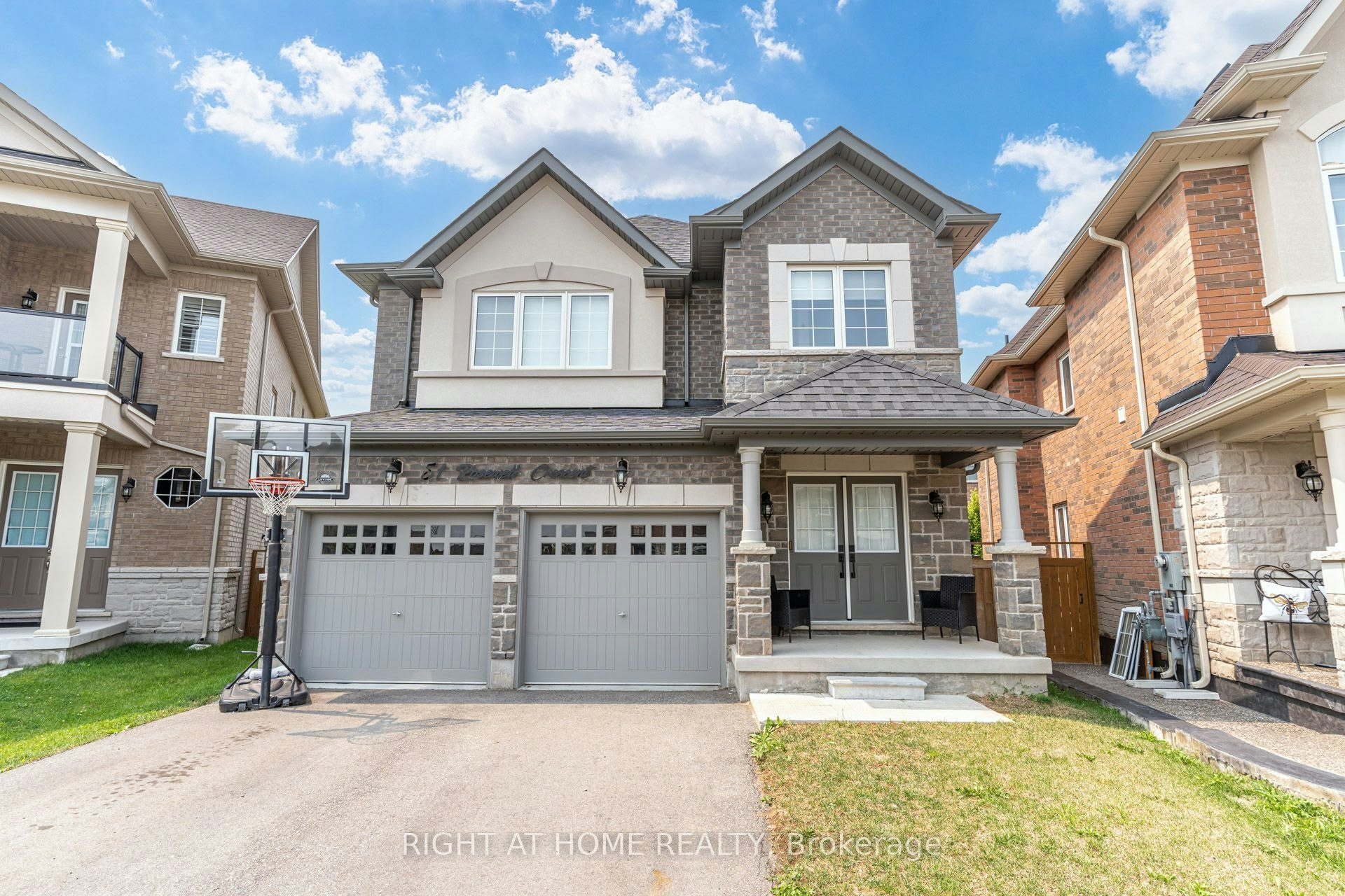 51 Rosewell Crescent, Halton Hills, ON, L7G 0N4