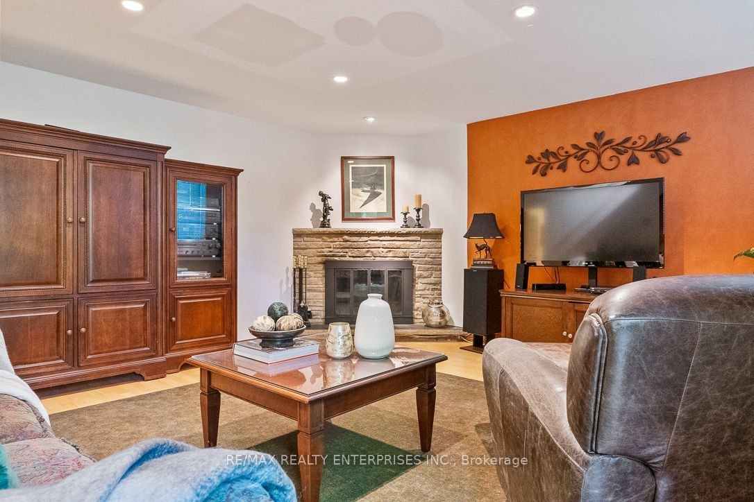 1373 Queen Victoria Avenue, Mississauga, ON, L5H 3H2 - 35