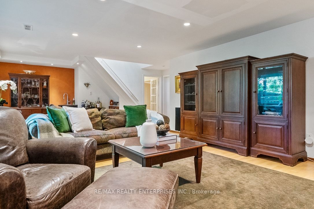 1373 Queen Victoria Avenue, Mississauga, ON, L5H 3H2 - 37