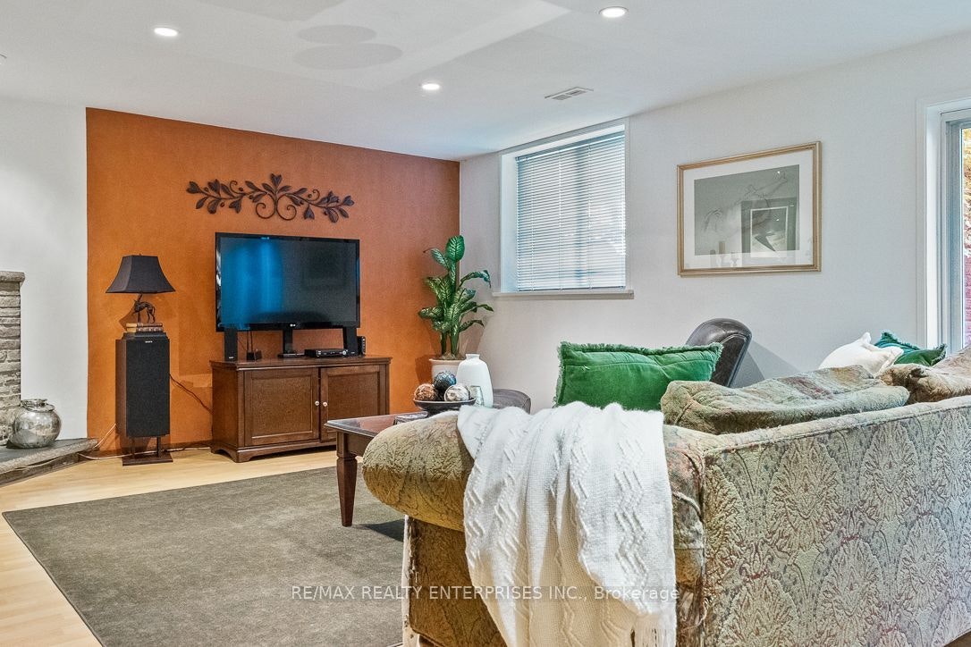 1373 Queen Victoria Avenue, Mississauga, ON, L5H 3H2 - 34