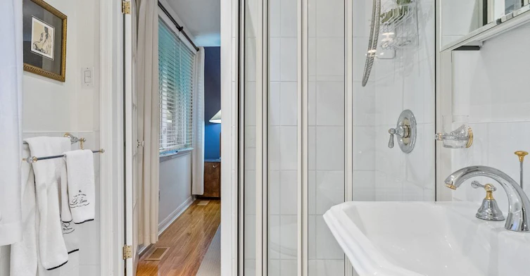 1373 Queen Victoria Avenue, Mississauga, ON, L5H 3H2 - 23