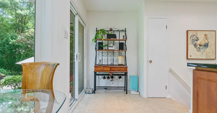 1373 Queen Victoria Avenue, Mississauga, ON, L5H 3H2 - 14