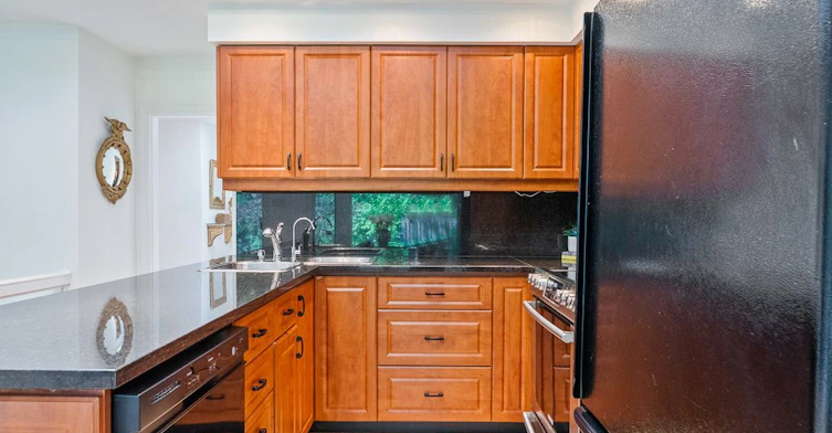 1373 Queen Victoria Avenue, Mississauga, ON, L5H 3H2 - 18