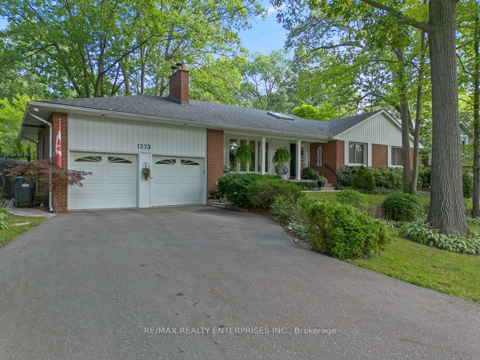 1373 Queen Victoria Avenue, Mississauga, ON, L5H 3H2