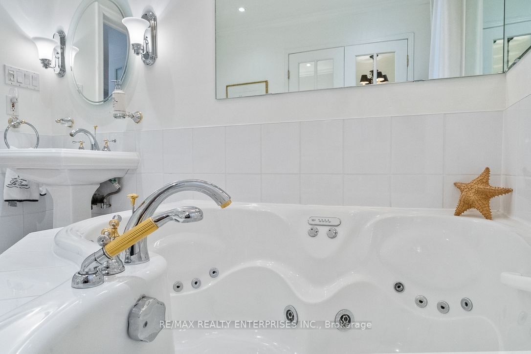 1373 Queen Victoria Avenue, Mississauga, ON, L5H 3H2 - 26