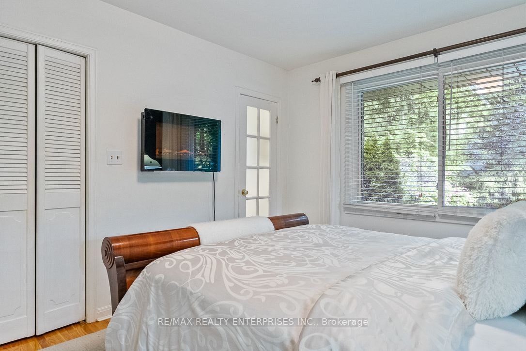 1373 Queen Victoria Avenue, Mississauga, ON, L5H 3H2 - 22