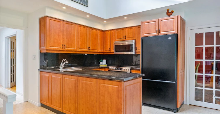1373 Queen Victoria Avenue, Mississauga, ON, L5H 3H2 - 16