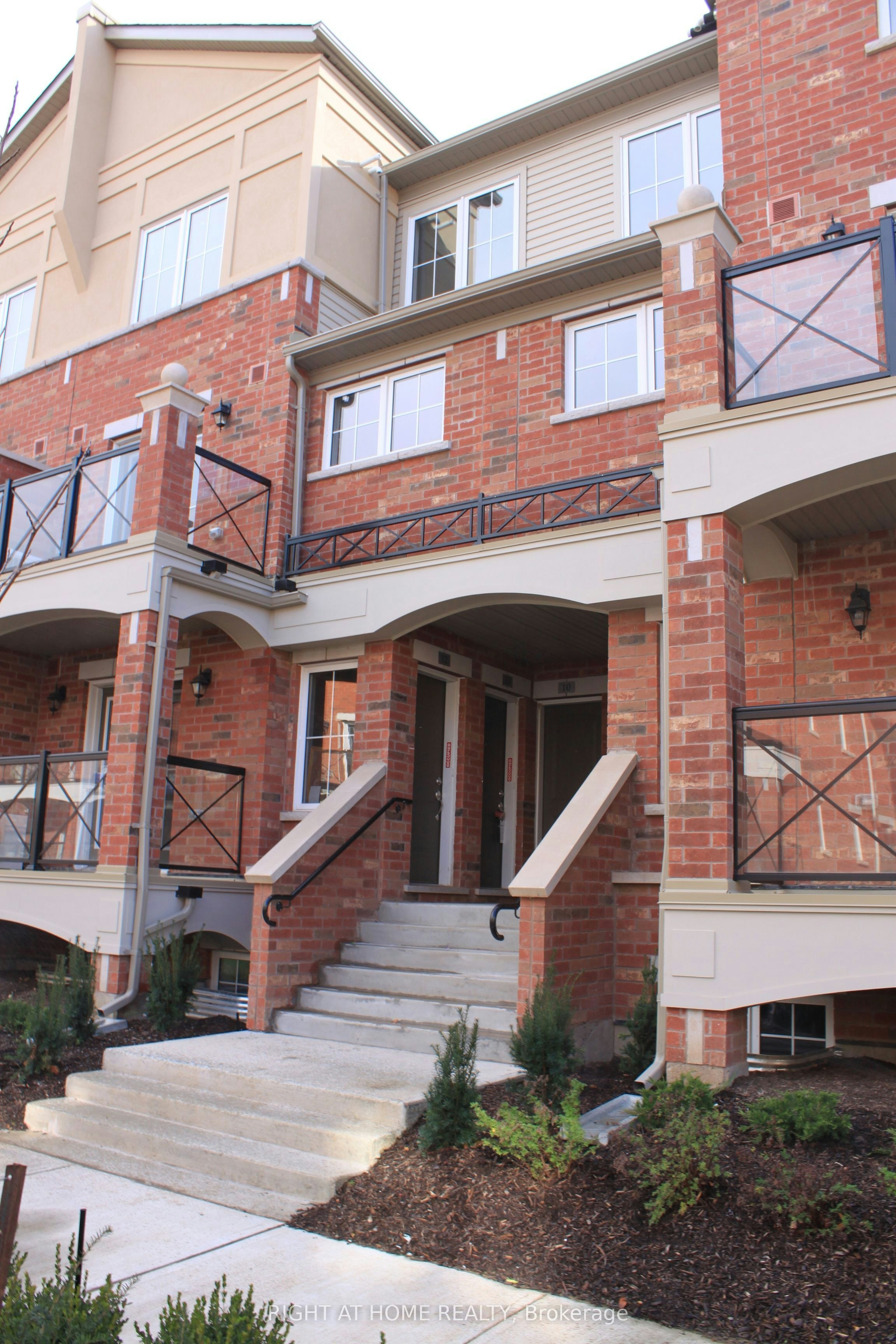 10-47 Hays Boulevard, Oakville, ON, L6H 0J1