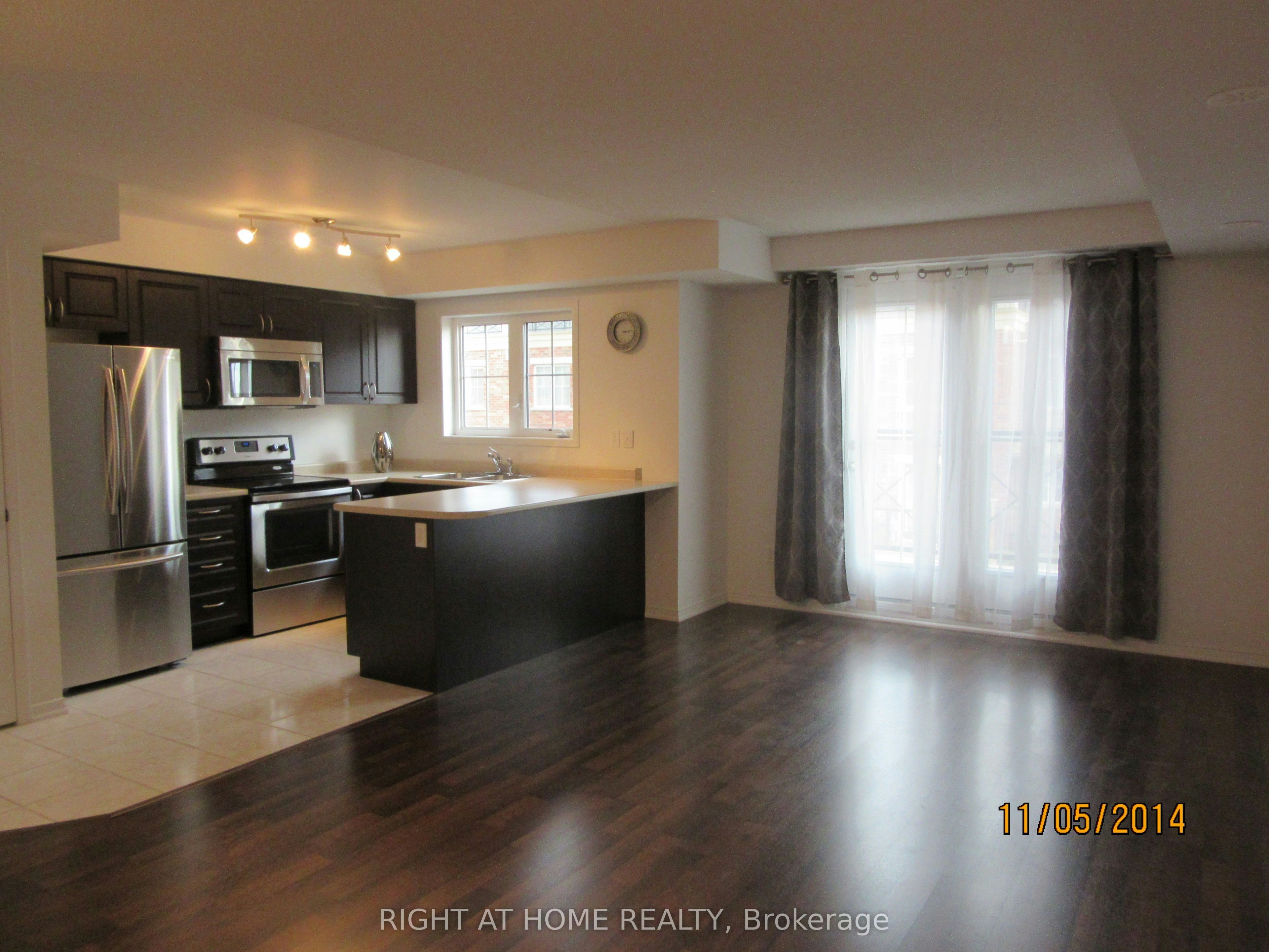 10-47 Hays Boulevard, Oakville, ON, L6H 0J1 - 2