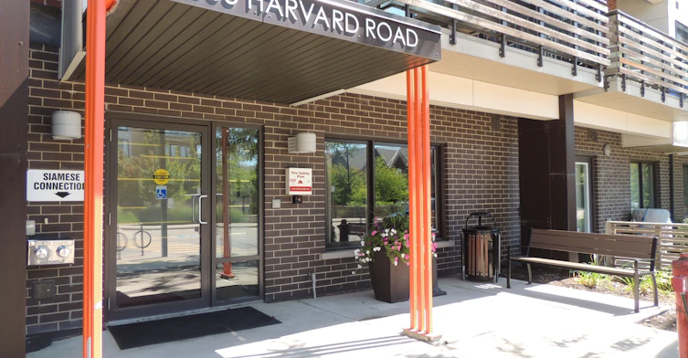 214-5005 Harvard Road, Mississauga, ON, L5M 0W5